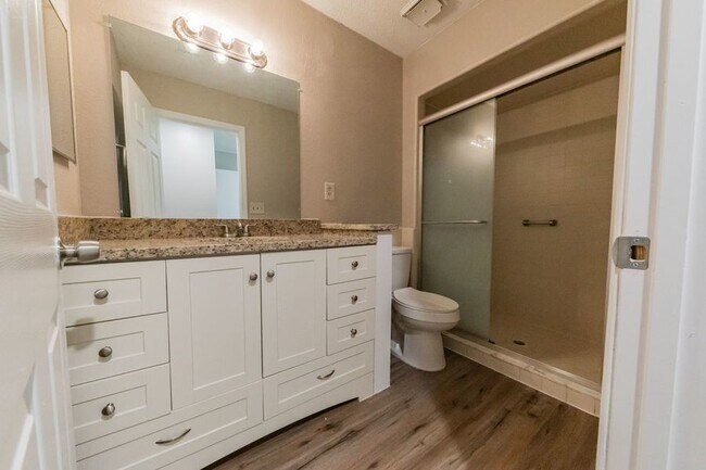 Building Photo - 673 Augusta Rd