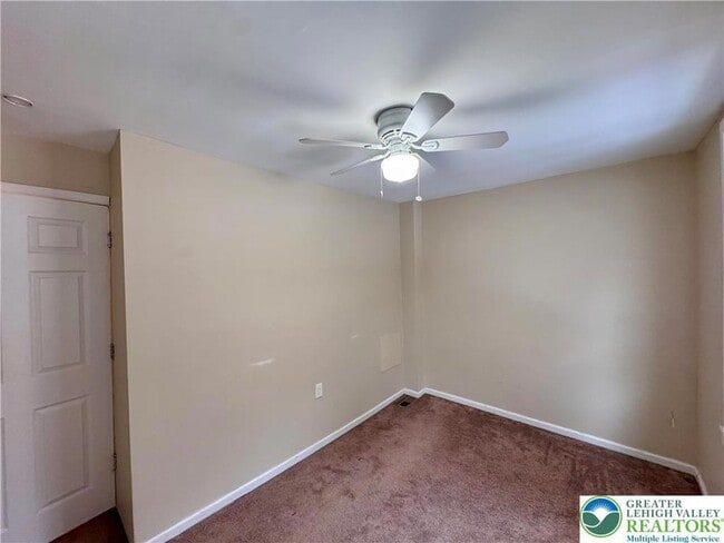 Building Photo - 207 Spring St