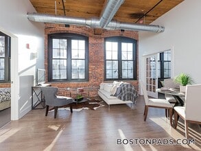 Building Photo - 60 Water St