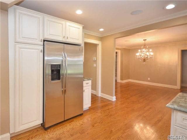 Building Photo - 25 Gaynor Ave