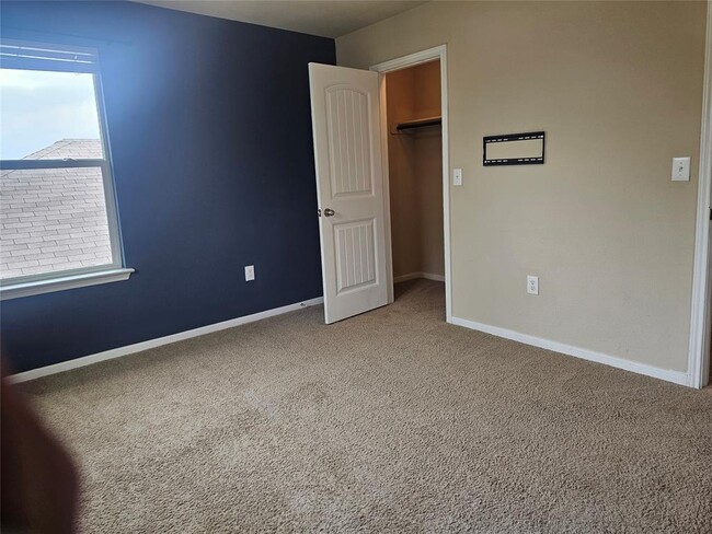 Building Photo - 3112 Armidale Dr