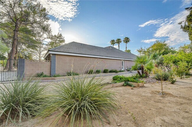 Building Photo - 7258 Loma Alta Cir