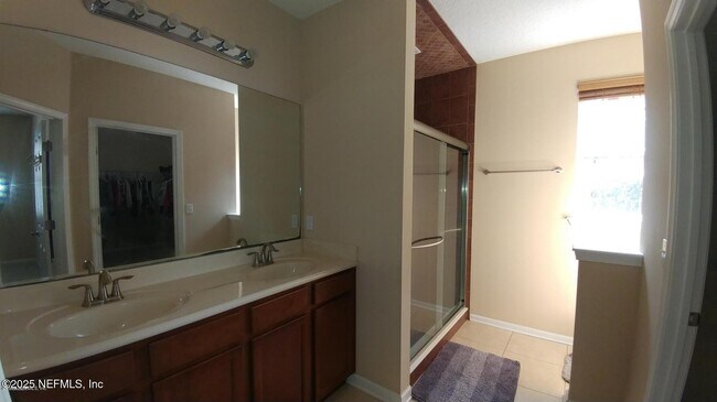 Building Photo - 12192 Chaseborough Way