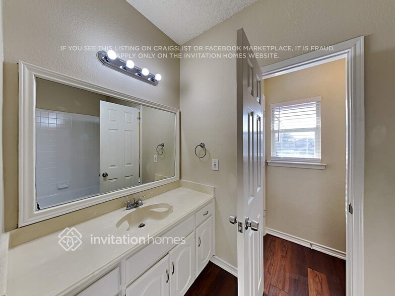 Building Photo - 8406 Concord Dr