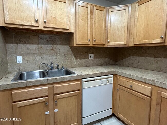 Building Photo - 12440 N 20th St