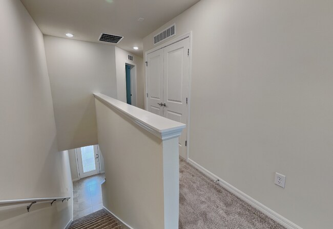 Building Photo - 461 Beryl Cv