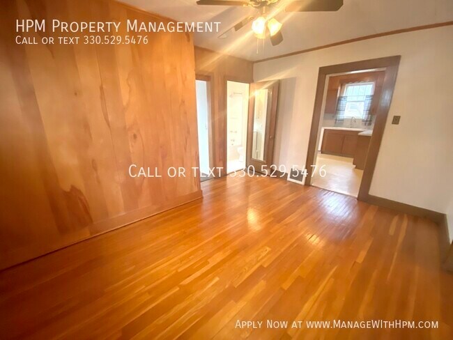 Building Photo - 2109 Woodland Ave NW