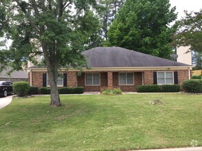 Building Photo - Wonderful Adult living Community in Conyers.