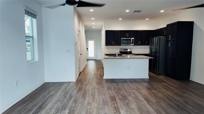 Building Photo - 2916 E 15th Ave