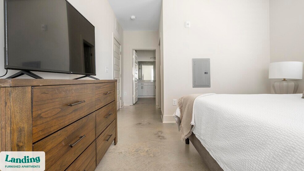 Building Photo - 404 W 26th St