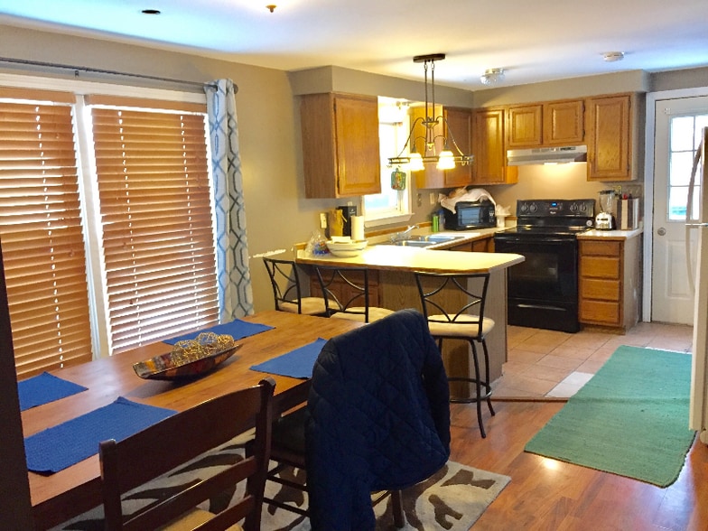 Building Photo - 39 Benson St