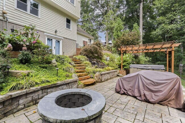 Building Photo - The Home you have always been waiting for!