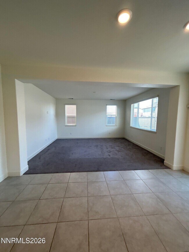 Building Photo - 2042 Maradona Dr