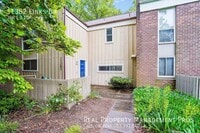 Building Photo - 11382 Links Dr