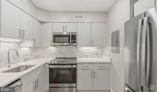 Building Photo - 3401 38th St NW