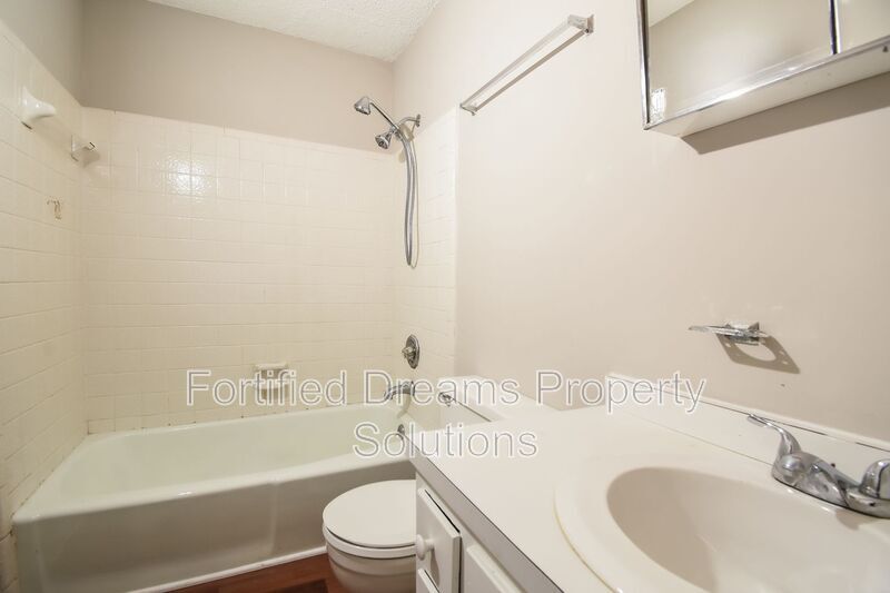 Building Photo - 4118 Causey St