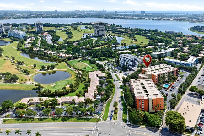 Building Photo - 1640 Presidential Way