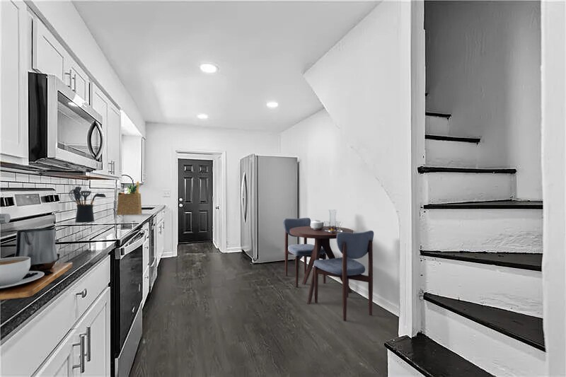 Building Photo - 4923 Butler St