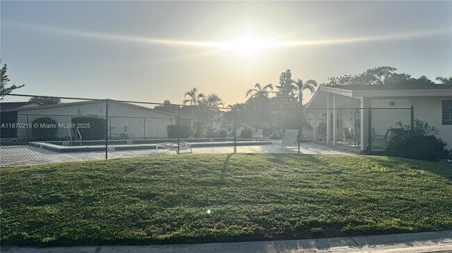 Building Photo - 5339 Treetops Dr