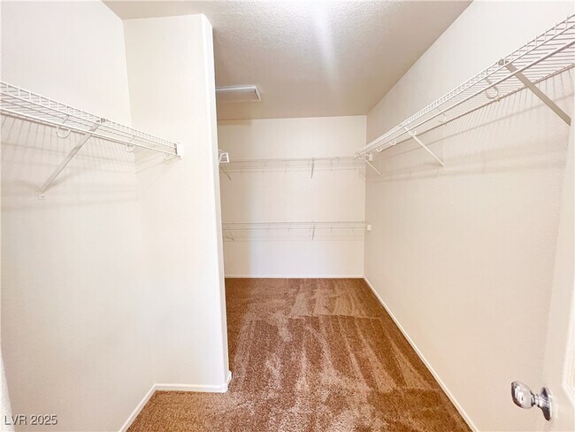 Building Photo - 5628 Granville Lake St