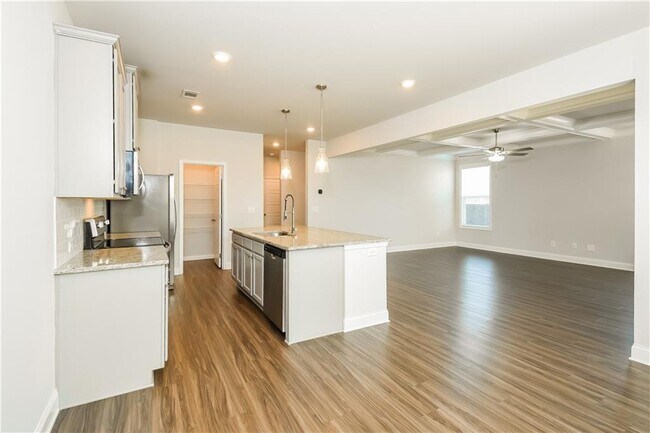 Building Photo - 5379 Fox Den Rd