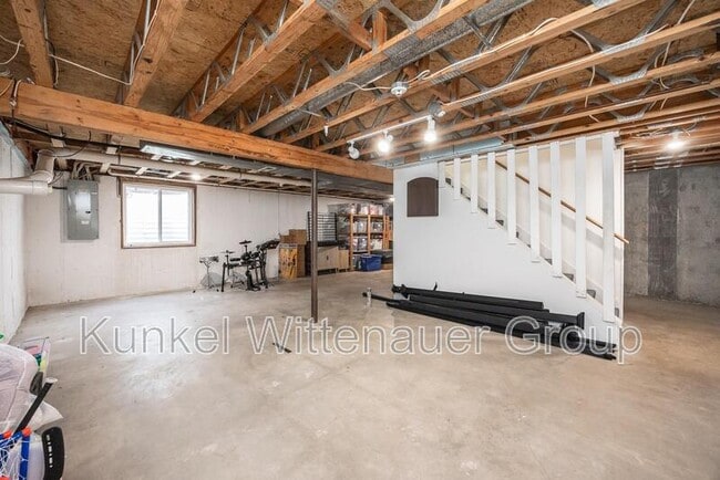 Building Photo - 1109 Danzig Dr