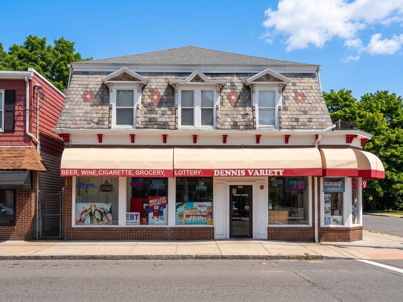 Building Photo - 560 Broad St