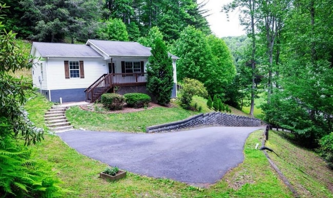 Building Photo - 189 Poplar Hill Dr