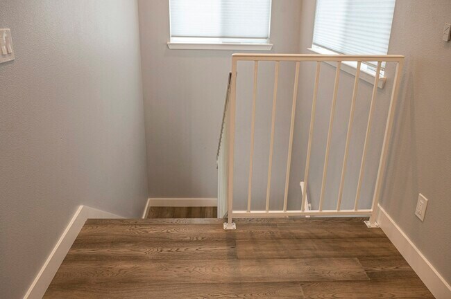 Building Photo - 15817 Izorah Way