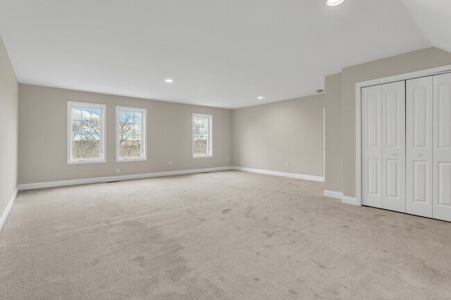 Building Photo - 15 Freedom Way