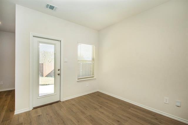 Building Photo - 420 Lucky Ln