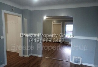Building Photo - 826 Mason St