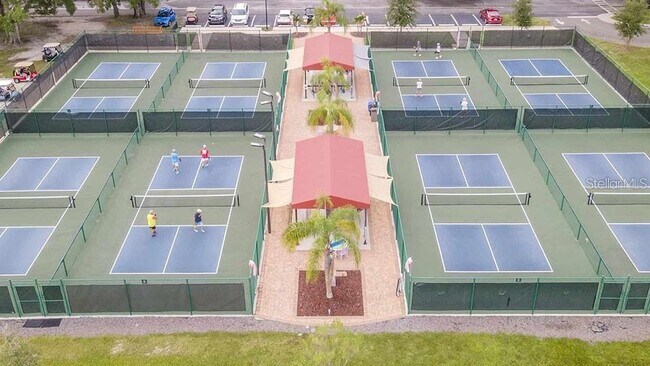 Building Photo - 202 Bedford St