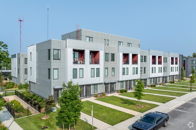 Building Photo - Flamingo Place Apartments