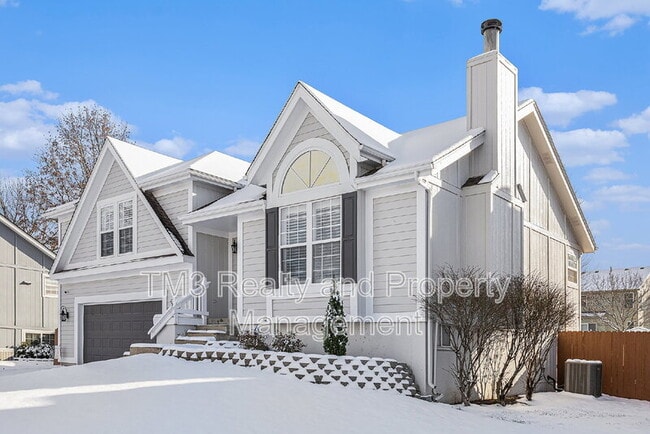 Building Photo - 16755 W 156th Terrace