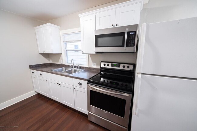 Building Photo - 820 Comfort St