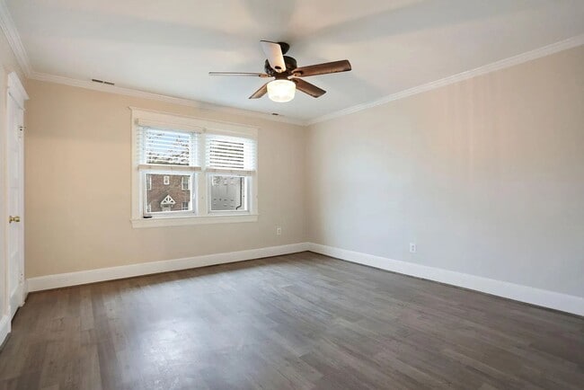 Building Photo - 1712 West Virginia Ave NE