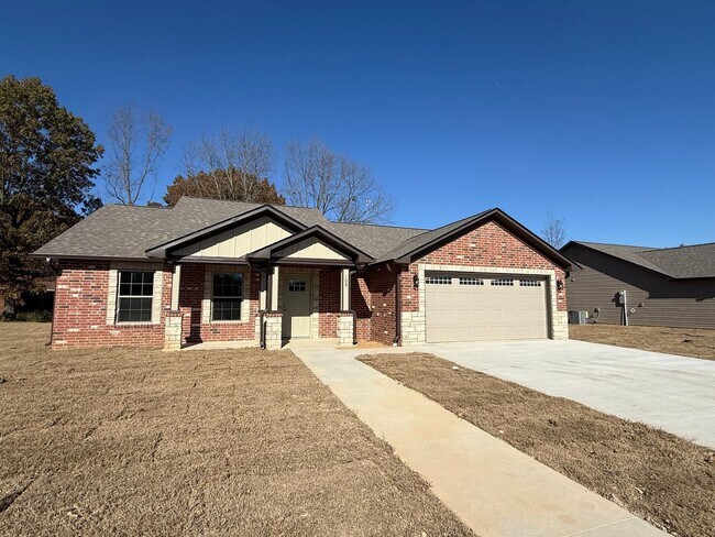Primary Photo - New construction - 3 bedroom, 2 bath home for lease outside of Poplar Bluff