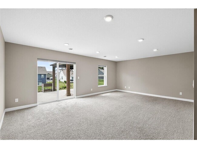 Building Photo - 18099 Heirloom Ct