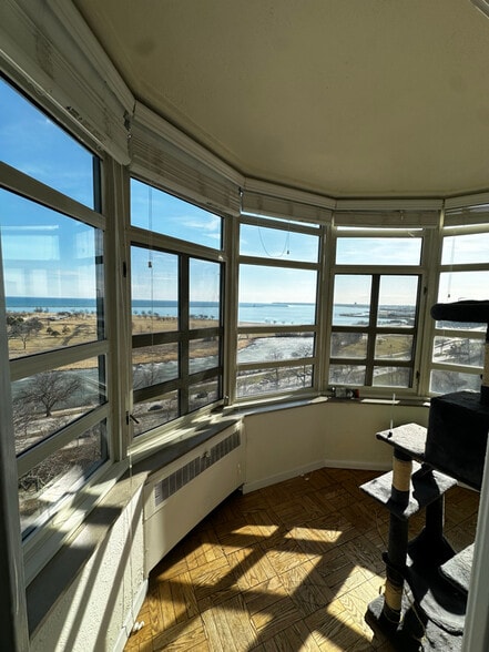 Building Photo - 1260 N Prospect Ave