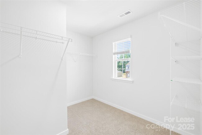 Building Photo - 3526 Cramer Crk Dr
