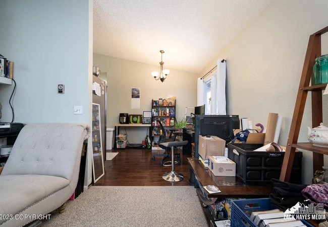 Building Photo - Charming 2-Bedroom Condo for Rent in East ...