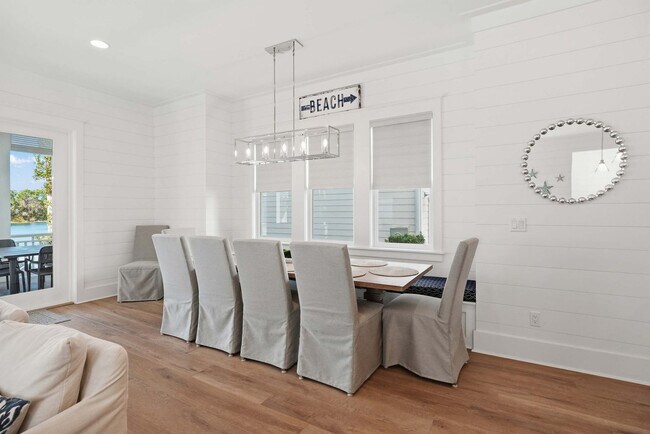 Building Photo - 419 Lakefront Dr