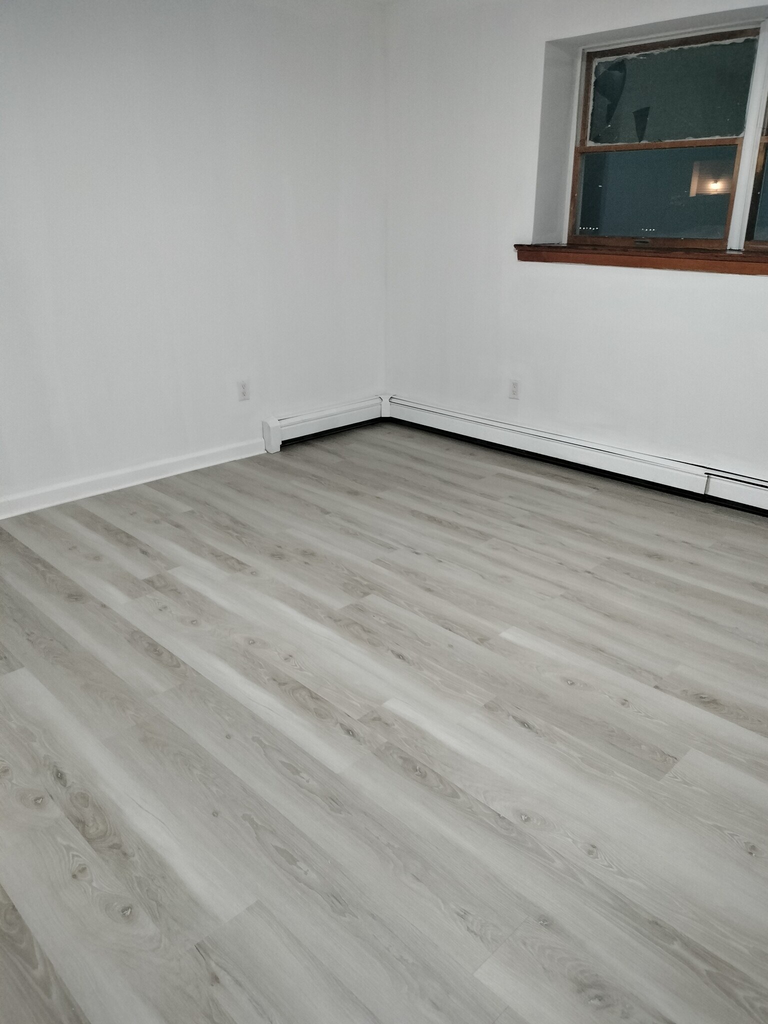 Building Photo - 107 Martha Ave