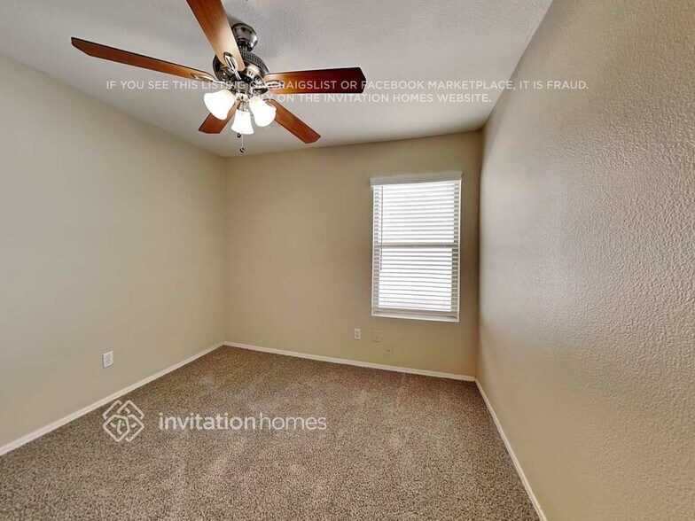 Building Photo - 8852 E Plana Ave