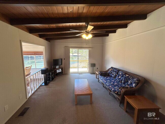 Building Photo - 11656 -A Magnolia St