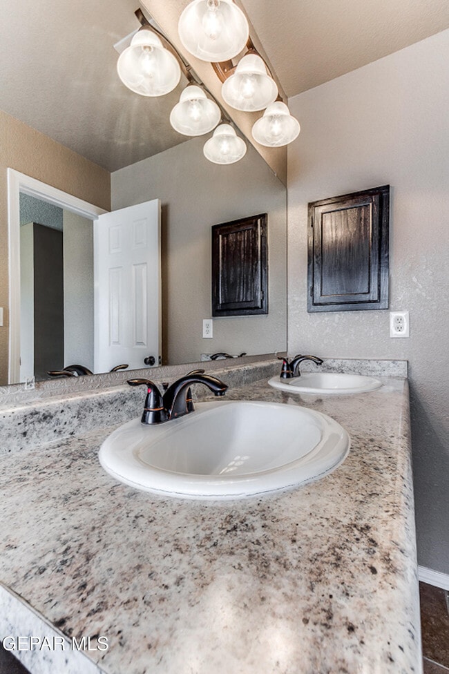 Building Photo - 11328 Bullseye St