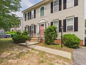 Building Photo - 6922 Dartmouth Ave
