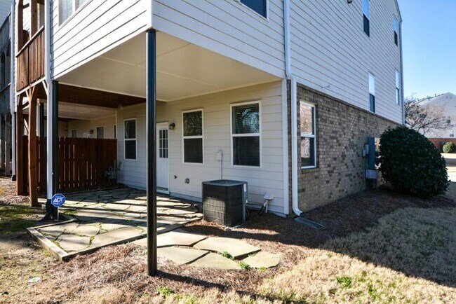 Building Photo - 6135 Indian Wood Cir
