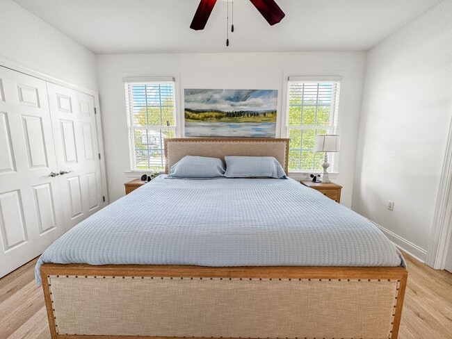 Building Photo - Fully Furnished Waterfront Elegance on Mai...